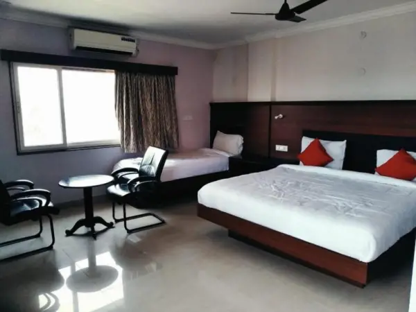 Hotel Udhayam International Main image